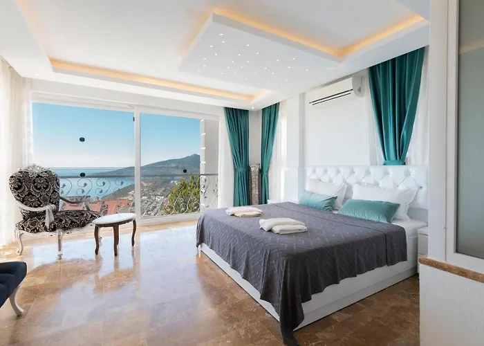 Villa 4 Bedroom Luxury In With Great Sea Views
