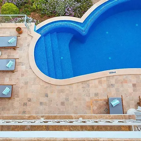 4 Bedroom Luxury In With Great Sea Views Villa